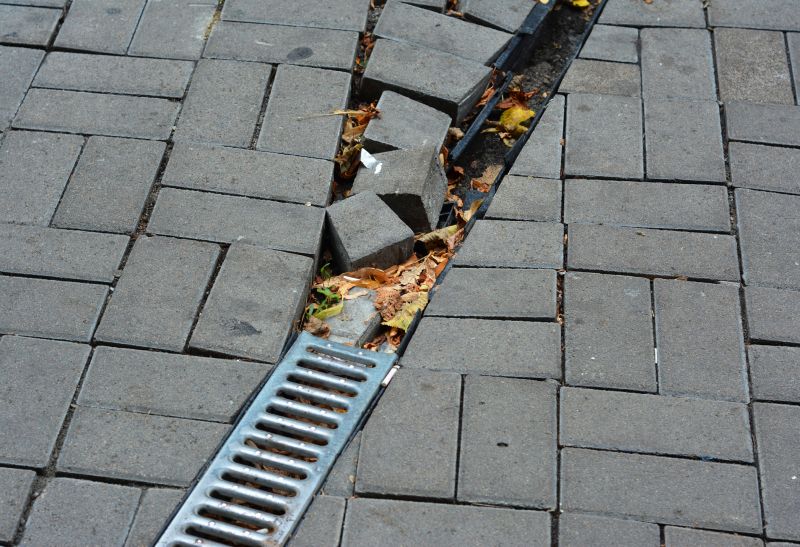 Seamless Metal Gutter Repair